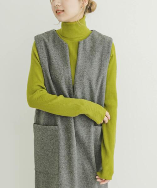 ITEMS URBANRESEARCH（アイテムズ アーバンリサーチ）の「タートルネックリブニット（ニット/セーター・レディース・オフホワイト/ブルー/ブラック/グリーン系その他/オレンジ・FREE）」の10枚目の写真