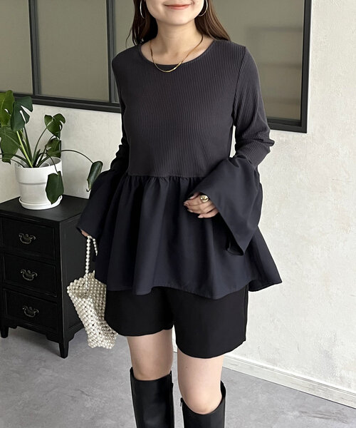 prose verse(プロズヴェール)の「フレアスリーブドッキングペプラムカットソー(Tシャツ/カットソー・レディース・チャコールグレー/ブラック/ライトベージュ・LARGE/MEDIUM)」の1枚目の写真