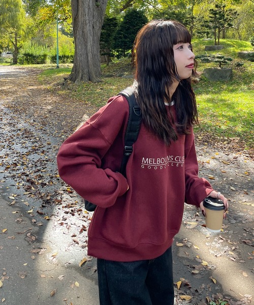 Chillfar(チルファー)の「刺繍カラフルロゴスウェット(スウェット・レディース・ピンク/アイボリー系1/ボルドー/グリーン/ブルー系/ベージュ/ネイビー/オートミール/ベージュ系/レッド/グレー系/ネイビー系/ブルー/杢グレー/アイボリー系・FREE)」の18枚目の写真