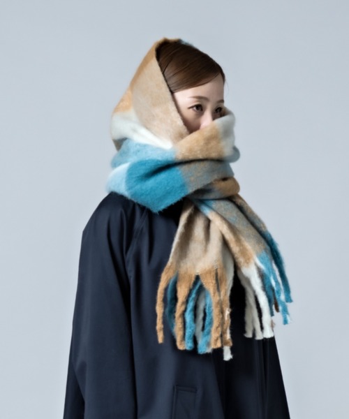 CALIFORNIA OUTFITTERS（カリフォルニア アウトフィッターズ）の「2-10C5 【無地&チェック】太フリンジ マフラーショール ボリュームストール マフラー（マフラー・レディース・ダークグリーン/スカイブルー/ライム/スモークピンク/ブルー系・ONESIZE）」の7枚目の写真