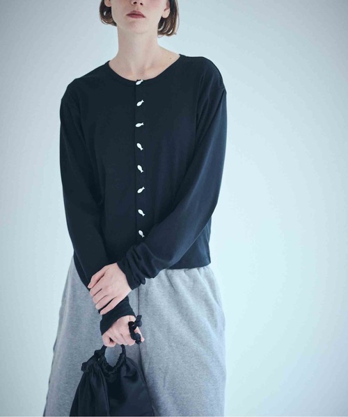 SEA（シー）の「ベアフライス サーディンボタンカーディガン（カーディガン/ボレロ・レディース・チャコールグレー/ブラック/ホワイト/レッド・ONE SIZE）」の8枚目の写真