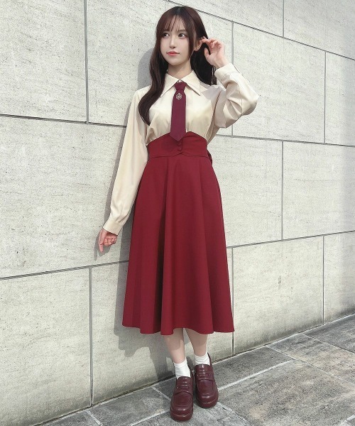 F i.n.t(フィント)の「ネクタイ付きビッグカラーシャツ(シャツ/ブラウス・レディース・オフホワイト/ライトベージュ・FREE)」の5枚目の写真