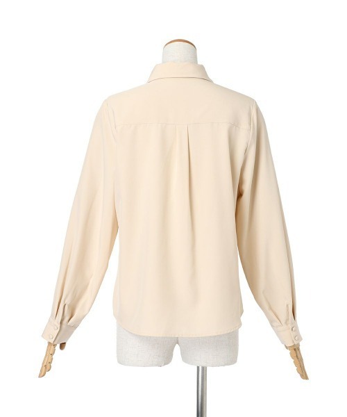 F i.n.t(フィント)の「ネクタイ付きビッグカラーシャツ(シャツ/ブラウス・レディース・オフホワイト/ライトベージュ・FREE)」の21枚目の写真