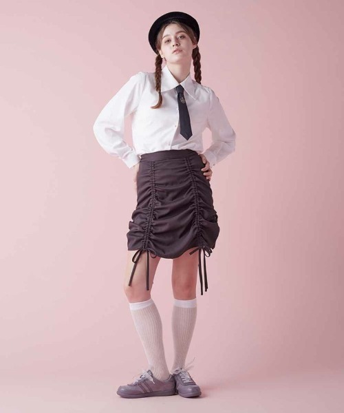 F i.n.t(フィント)の「ネクタイ付きビッグカラーシャツ(シャツ/ブラウス・レディース・オフホワイト/ライトベージュ・FREE)」の8枚目の写真