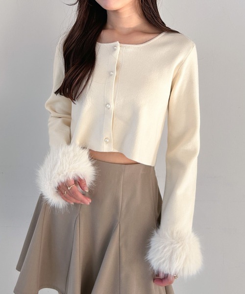 Heather(ヘザー)の「ファースリーブカーディガン 283915(カーディガン/ボレロ・レディース・ブラック/アイボリー/グレイッシュベージュ・FREE)」の2枚目の写真
