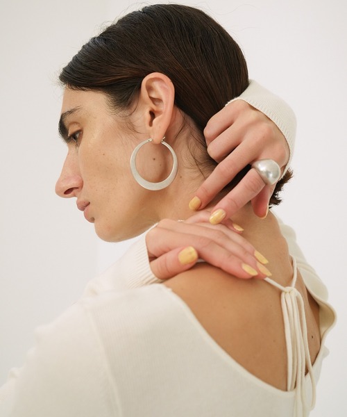 CLANE(クラネ)の「PLATE HOOP PIERCE(ピアス(両耳用)・レディース・シルバー・FREE)」の8枚目の写真