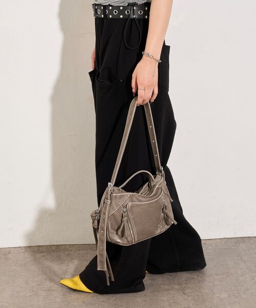 WHO'S WHO gallery（フーズフーギャラリー）の「ヴィンテージジップバッグ（ショルダーバッグ・レディース・グレー/ブラック・FREE）」の15枚目の写真