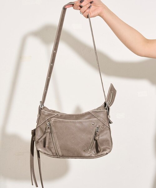 WHO'S WHO gallery（フーズフーギャラリー）の「ヴィンテージジップバッグ（ショルダーバッグ・レディース・グレー/ブラック・FREE）」の17枚目の写真