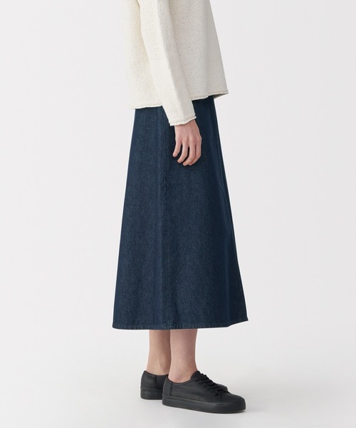 MUJI Labo(ムジラボ)の「〔MUJI Labo〕婦人 和紙混デニムスカート(デニムスカート・レディース・ダークネイビー・24inch/25inch/26inch/27inch)」の3枚目の写真