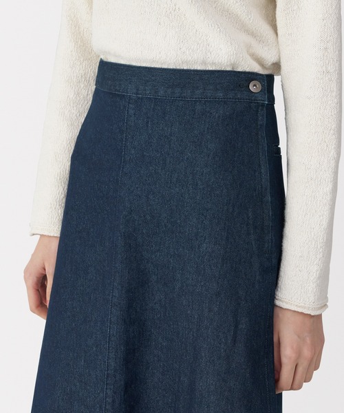 MUJI Labo(ムジラボ)の「〔MUJI Labo〕婦人 和紙混デニムスカート(デニムスカート・レディース・ダークネイビー・24inch/25inch/26inch/27inch)」の5枚目の写真