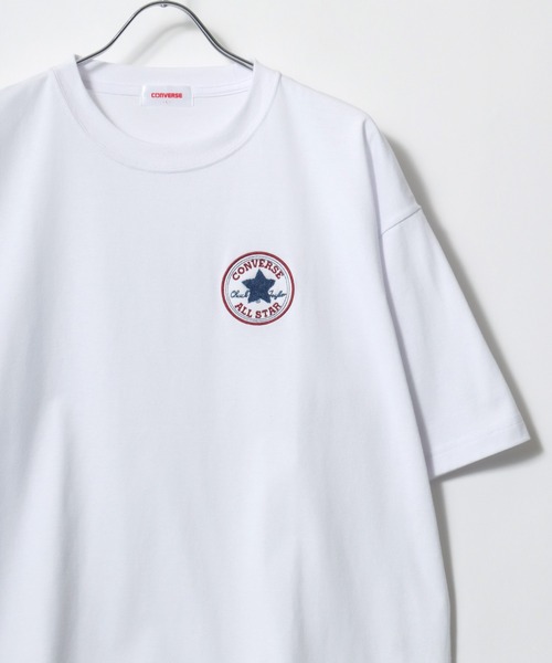 CONVERSE（コンバース）の「CONVERSE/コンバース COOL MAX 吸水速乾 ワンポイント サガラ刺繍 半袖Tシャツ レディース メンズ（Tシャツ/カットソー・メンズ・オートミール/ベージュ/ネイビー/ブルー系その他/ホワイト/ホワイト系その他/ベージュ系その他/ピンク/ブラック系その他/ブルー/ブラック/ブルーグリーン・M/L/LL）」の2枚目の写真