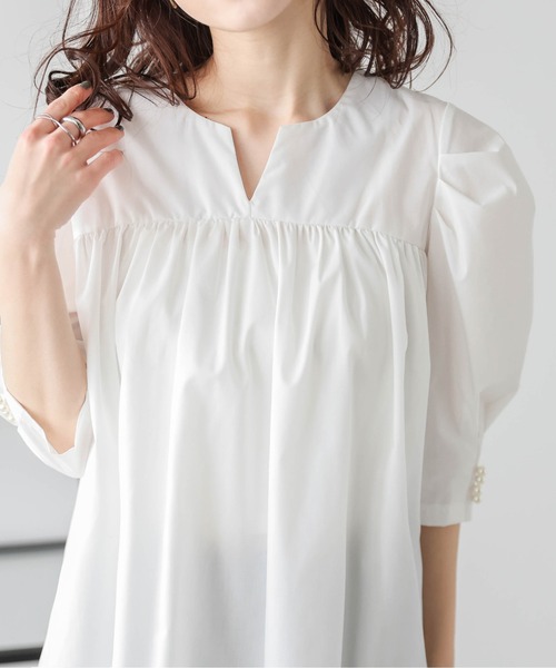 AMELY（エミリー）の「袖口パール キーネックフレアチュニック（チュニック・レディース・ブラック/ホワイト・フリー）」の22枚目の写真