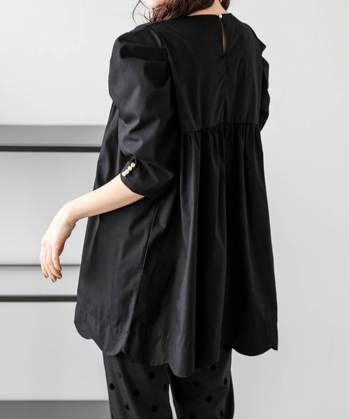 AMELY（エミリー）の「袖口パール キーネックフレアチュニック（チュニック・レディース・ブラック/ホワイト・フリー）」の4枚目の写真