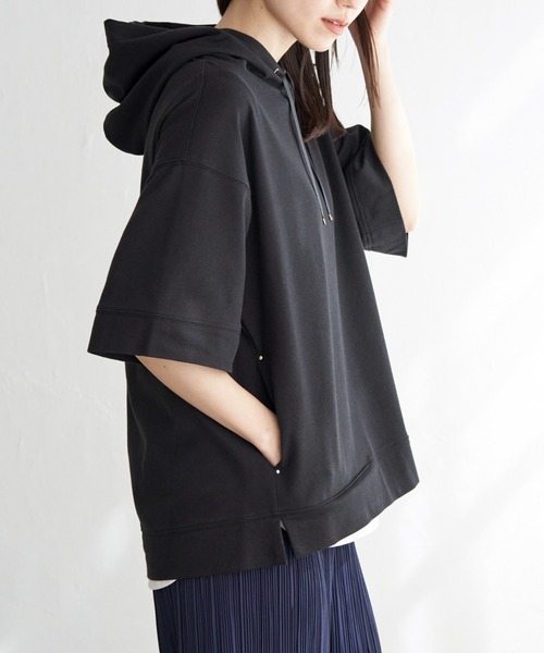 ikka（イッカ）の「【雑誌InRed6月号掲載】コットンUSAミニワッフルポケ付きパーカー（パーカー・レディース・ライトグレー/グリーン/ピンク/オフホワイト/ブルー/ブラック・M/L/S）」の3枚目の写真