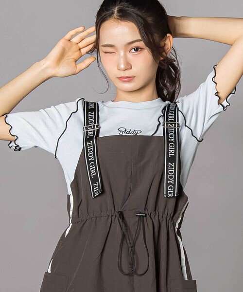 ZIDDY(ジディ)の「ドロストジャンパースカート(130~160cm)(ジャンパースカート・キッズ・グレー/ブラック・140cm/150cm/130cm/FREE)」の5枚目の写真