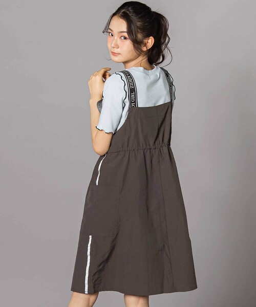 ZIDDY(ジディ)の「ドロストジャンパースカート(130~160cm)(ジャンパースカート・キッズ・グレー/ブラック・140cm/150cm/130cm/FREE)」の6枚目の写真