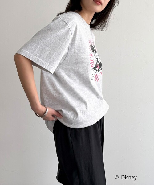 fredy emue（フレディエミュ）の「【GOOD ROCK SPEED/グッドロックスピード】Disney Mickey 半袖Tシャツ（Tシャツ/カットソー・レディース・オフホワイト/チャコールグレー/ライトグレー・38）」の13枚目の写真
