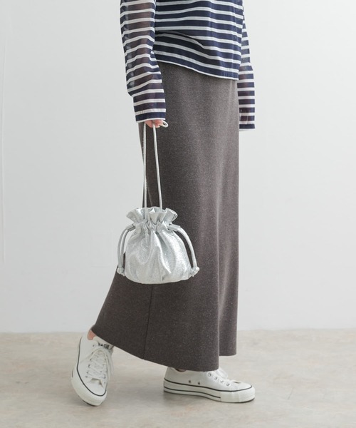 URBAN RESEARCH DOORS（アーバンリサーチドアーズ）の「リネン混ニットストレートスカート（スカート・レディース・ブラック/チャコールグレー・MEDIUM）」の21枚目の写真