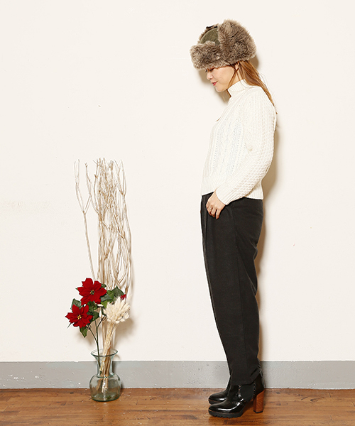 mystic（ミスティック）の「【mystic】タックテーパードパンツ（その他パンツ・レディース・チャコールグレー/キャメル/ブラック・ﾌﾘ-）」の13枚目の写真