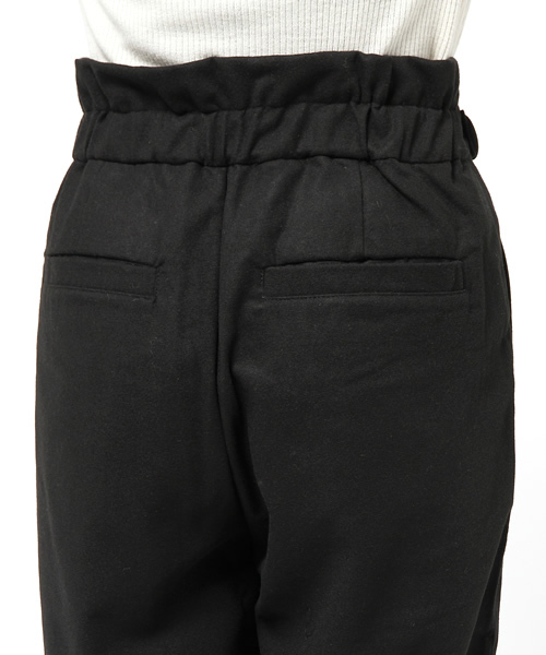 mystic（ミスティック）の「【mystic】タックテーパードパンツ（その他パンツ・レディース・チャコールグレー/キャメル/ブラック・ﾌﾘ-）」の4枚目の写真