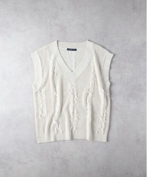 HONEYSUCKLE ROSE(ハニーサックルローズ)の「【HONEYSUCKLE ROSE】フリンジニットベスト(ベスト・レディース・オフホワイト/ブラック/ライトグレー・L/M)」の1枚目の写真