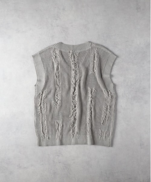 HONEYSUCKLE ROSE(ハニーサックルローズ)の「【HONEYSUCKLE ROSE】フリンジニットベスト(ベスト・レディース・オフホワイト/ブラック/ライトグレー・L/M)」の8枚目の写真