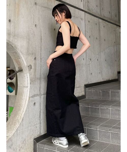 MURUA（ムルーア）の「デニムフロントオープンロングスカート（デニムスカート・レディース・ライトブルー/ブラック・1/2）」の20枚目の写真