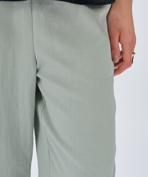 cloenc(クロエンス)の「【セットアップ/マシンウォッシュ】レーヨンツイルイージーパンツ(その他パンツ・レディース・チャコールグレー/ナチュラル/ブラック/ライトグリーン・02/01/03)」の6枚目の写真