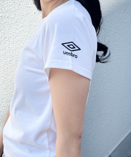 Casselini（キャセリーニ）の「[UMBRO × Casselini]ラインストーンTシャツ（Tシャツ/カットソー・レディース・ボルドー/サックスブルー/オフホワイト/ブラック/ベージュ/ピンク・FREE）」の7枚目の写真