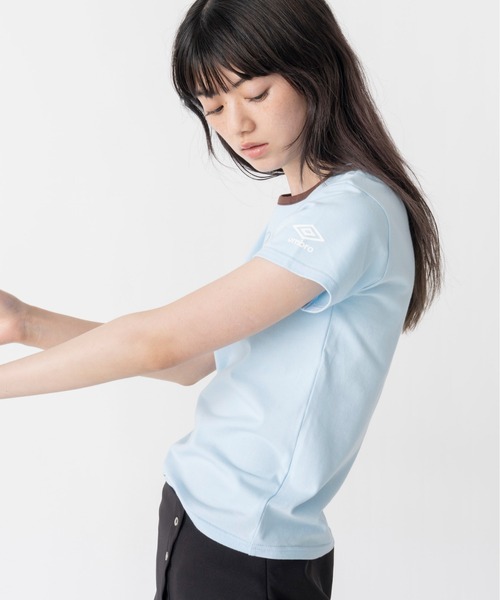 Y2Kテイスト【Blumarine】ブルマリン ラインストーン Tシャツ Blumarineのベージュ ラインストーン Tシャツがセール中