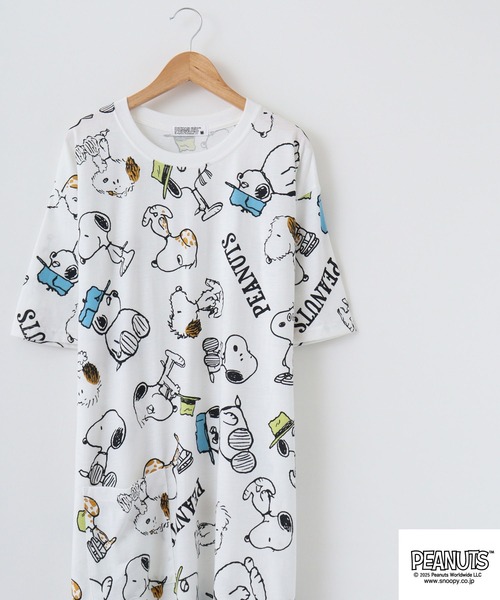PEANUTS(ピーナッツ)の「PEANUTS 天竺スーパーBIGTシャツ(Tシャツ/カットソー・メンズ・ブルーグレー/ライトカーキ/ライトグリーン/ピンク系その他/ピンクベージュ/チャコール/ベージュ系その他/ホワイト/ブラック/グレイッシュベージュ/オートミール/グレー系その他/ネイビー系/サックスブルー系/ライトグリーン系・M/L)」の1枚目の写真