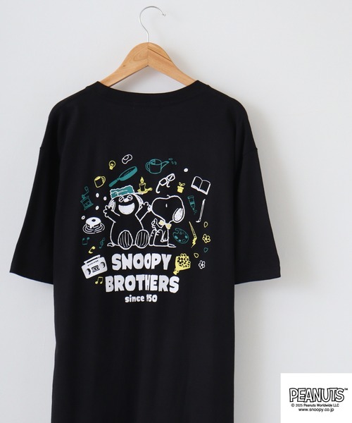 PEANUTS(ピーナッツ)の「PEANUTS 天竺スーパーBIGTシャツ(Tシャツ/カットソー・メンズ・ブルーグレー/ライトカーキ/ライトグリーン/ピンク系その他/ピンクベージュ/チャコール/ベージュ系その他/ホワイト/ブラック/グレイッシュベージュ/オートミール/グレー系その他/ネイビー系/サックスブルー系/ライトグリーン系・M/L)」の2枚目の写真