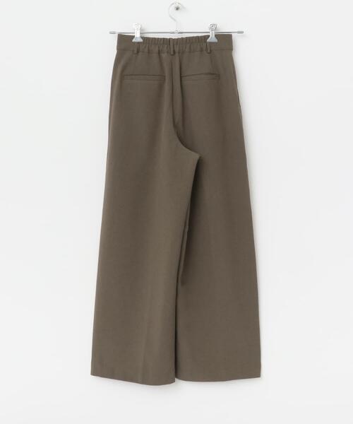 F by ROSSO（エフバイロッソ）の「『UR TECH DRYLUXE』F by ROSSO　タックワイドパンツ（その他パンツ・レディース・ブラック/モカ/ベージュ・34/36/38）」の16枚目の写真