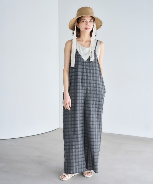 studio CLIP(スタディオクリップ)の「ダブルフロントチェックキャミサロペット(サロペット/オーバーオール・レディース・スモーク/ベージュ・FREE)」の7枚目の写真