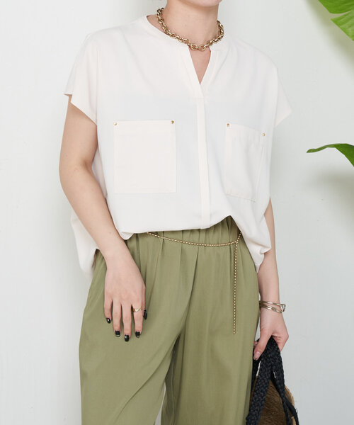 Jena espace merveilleux(ジェナ エスパスメルヴェイユ)の「【夏verが新登場!】スタッズポケットフレンチシャツ(シャツ/ブラウス・レディース・アイボリー/グレー/ブラック・FREE)」の8枚目の写真