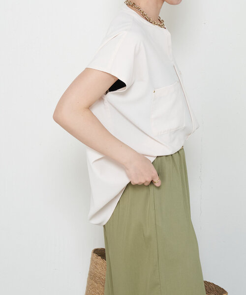 Jena espace merveilleux(ジェナ エスパスメルヴェイユ)の「【夏verが新登場!】スタッズポケットフレンチシャツ(シャツ/ブラウス・レディース・アイボリー/グレー/ブラック・FREE)」の11枚目の写真