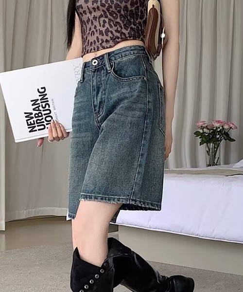 gossip!ロサンゼルス(ゴシップロサンゼルス)の「YUGA ハイウエスト ストレートデニムショートパンツ(デニムパンツ・レディース・インディゴブルー/ライトブルー・L/M)」の6枚目の写真