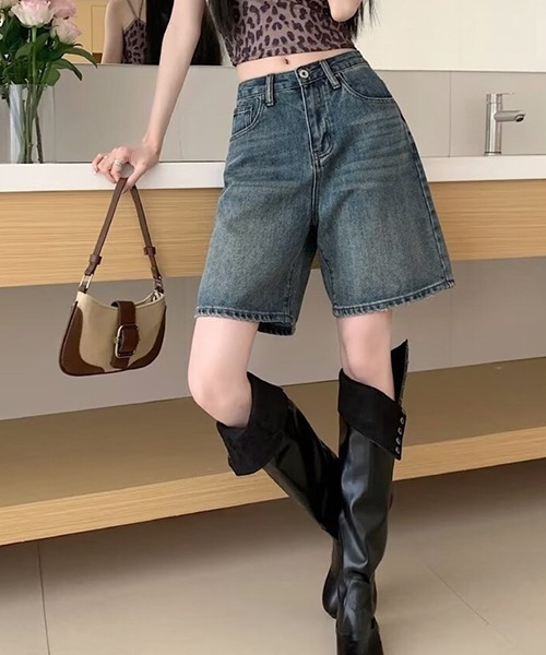 gossip!ロサンゼルス(ゴシップロサンゼルス)の「YUGA ハイウエスト ストレートデニムショートパンツ(デニムパンツ・レディース・インディゴブルー/ライトブルー・L/M)」の7枚目の写真