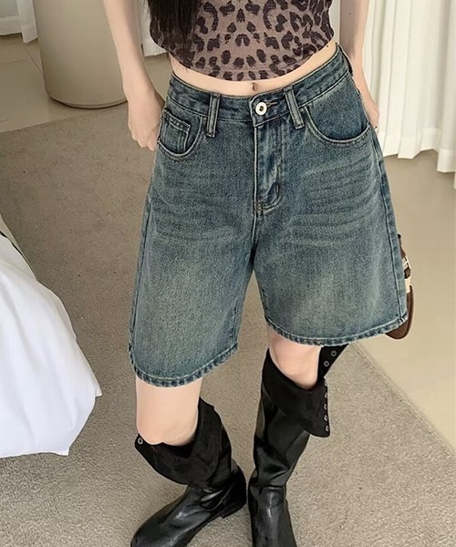 gossip!ロサンゼルス(ゴシップロサンゼルス)の「YUGA ハイウエスト ストレートデニムショートパンツ(デニムパンツ・レディース・インディゴブルー/ライトブルー・L/M)」の9枚目の写真