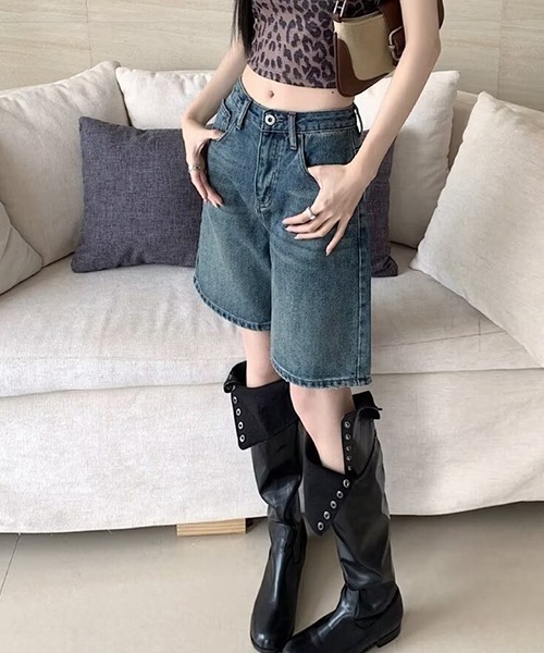 gossip!ロサンゼルス(ゴシップロサンゼルス)の「YUGA ハイウエスト ストレートデニムショートパンツ(デニムパンツ・レディース・インディゴブルー/ライトブルー・L/M)」の11枚目の写真