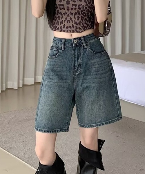 gossip!ロサンゼルス(ゴシップロサンゼルス)の「YUGA ハイウエスト ストレートデニムショートパンツ(デニムパンツ・レディース・インディゴブルー/ライトブルー・L/M)」の12枚目の写真