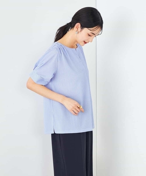 a.v.v（アーヴェヴェ）の「ストライプジャガードスリットネックトップス（Tシャツ/カットソー・レディース・ダークインディゴブルー/ネイビー・34/36/38/40/42）」の5枚目の写真