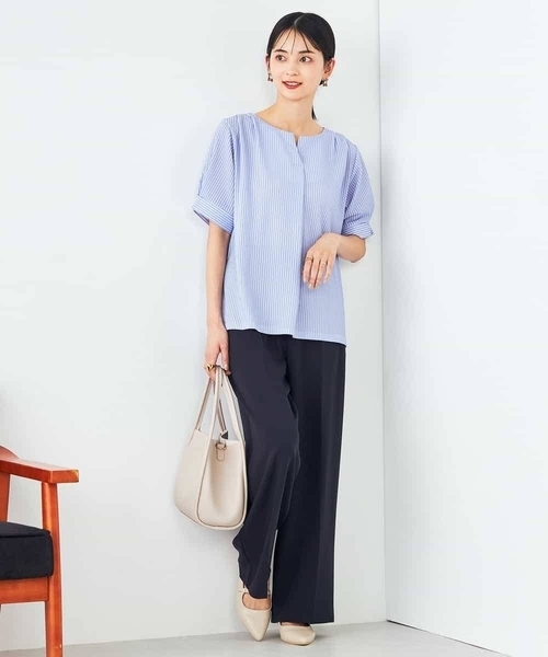 a.v.v（アーヴェヴェ）の「ストライプジャガードスリットネックトップス（Tシャツ/カットソー・レディース・ダークインディゴブルー/ネイビー・34/36/38/40/42）」の9枚目の写真