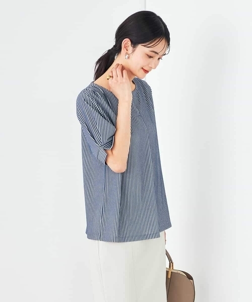 a.v.v（アーヴェヴェ）の「ストライプジャガードスリットネックトップス（Tシャツ/カットソー・レディース・ダークインディゴブルー/ネイビー・34/36/38/40/42）」の18枚目の写真