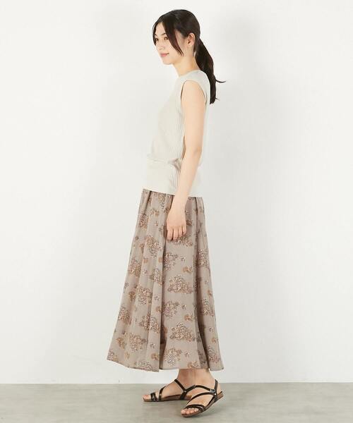 MELROSE claire(メルローズ クレール)の「【ワイドリブ万能ボートネックノースリカットプル】(Tシャツ/カットソー・レディース・ベージュ系その他/グリーン/ライトブラウン/ブラック・FREE)」の6枚目の写真