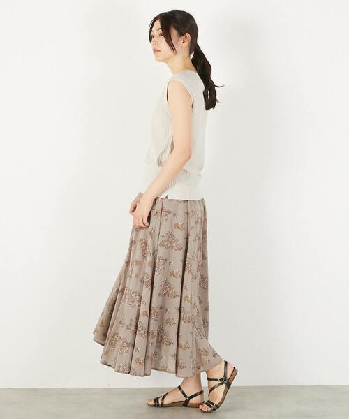 MELROSE claire(メルローズ クレール)の「【ワイドリブ万能ボートネックノースリカットプル】(Tシャツ/カットソー・レディース・ベージュ系その他/グリーン/ライトブラウン/ブラック・FREE)」の7枚目の写真