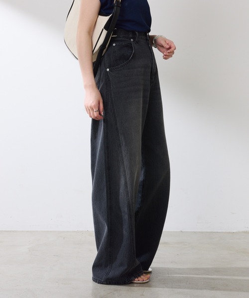 COLLAGE GALLARDAGALANTE（コラージュガリャルダガランテ）の「Q.anos/ルーズアジャストデニム（デニムパンツ・レディース・ブルー/ブラック・1/0）」の10枚目の写真