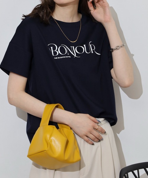 BRODIAEA(ブローディア)の「BRODIAEA BONJOURロゴプリント半袖Tシャツ【日本製】(Tシャツ/カットソー・レディース・オレンジ/グリーン/ライトベージュ/オフホワイト/ネイビー・40)」の18枚目の写真