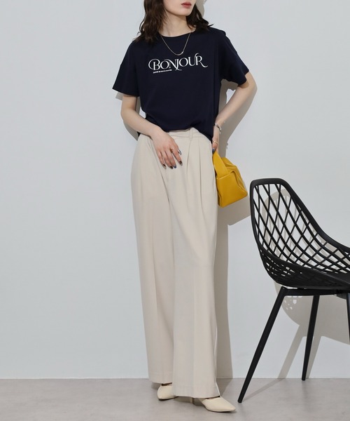 BRODIAEA(ブローディア)の「BRODIAEA BONJOURロゴプリント半袖Tシャツ【日本製】(Tシャツ/カットソー・レディース・オレンジ/グリーン/ライトベージュ/オフホワイト/ネイビー・40)」の21枚目の写真
