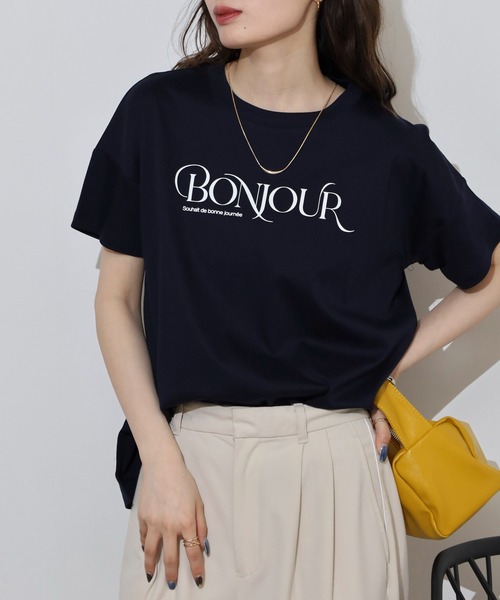 BRODIAEA(ブローディア)の「BRODIAEA BONJOURロゴプリント半袖Tシャツ【日本製】(Tシャツ/カットソー・レディース・オレンジ/グリーン/ライトベージュ/オフホワイト/ネイビー・40)」の19枚目の写真